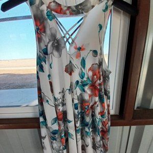 Sleevless cocktail dress